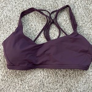 Free to be wild lululemon bra size 8